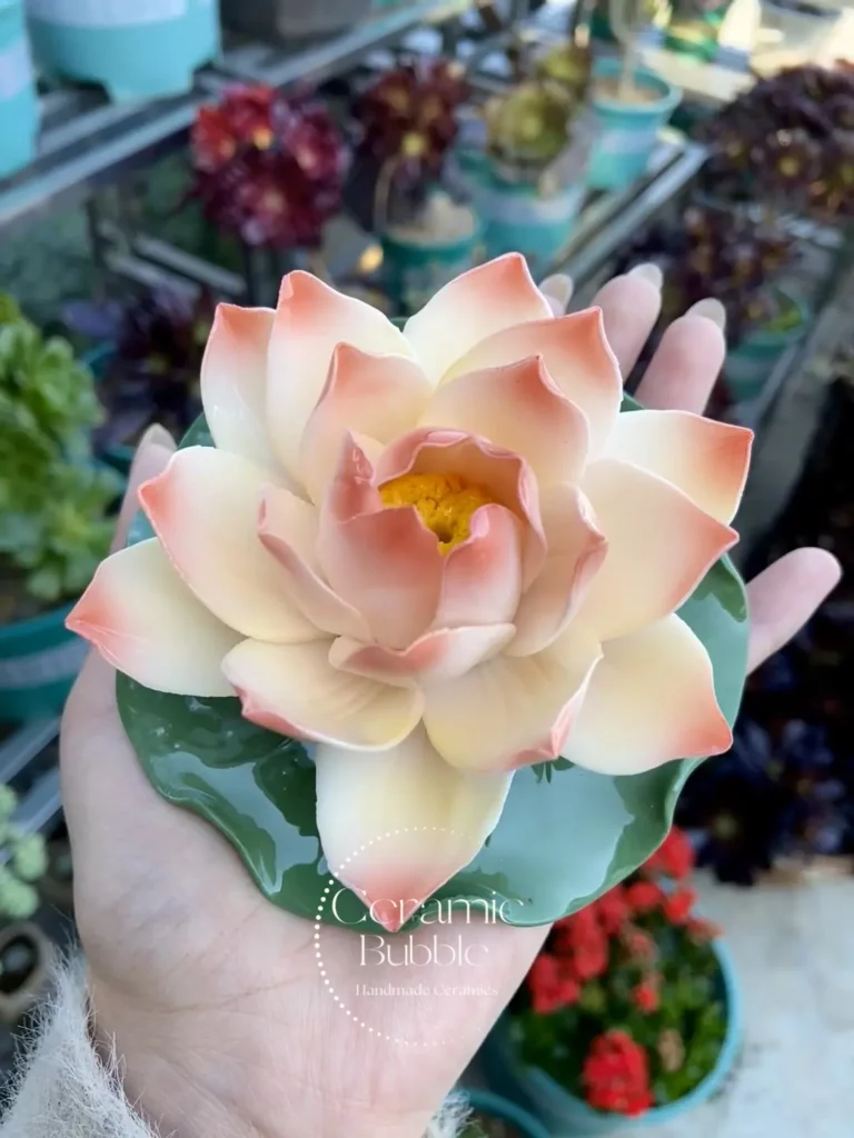 Handmade Pink Ceramic Incense Holder Unique Design Lotus Flower Shaped Incense Holder for Sticks