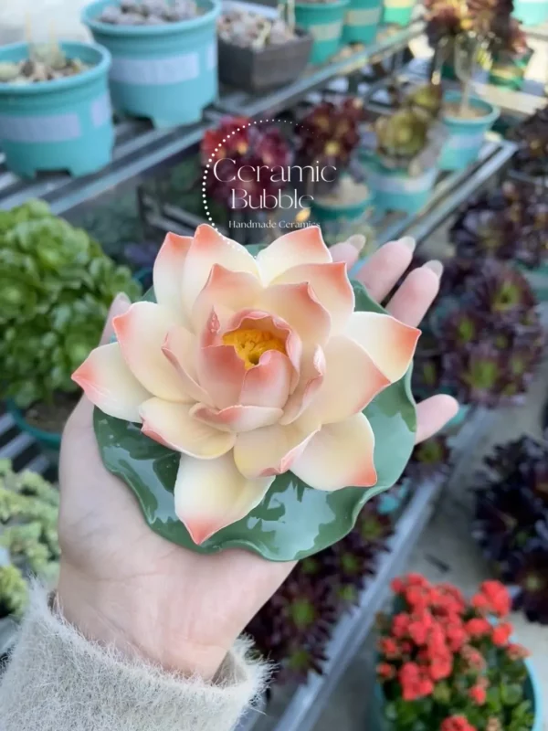 Handmade Pink Ceramic Incense Holder Unique Design Lotus Flower Shaped Incense Holder for Sticks