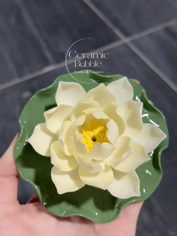 Unique Handmade Beige Ceramic Incense Holder Lotus Flower Shaped Incense Holder with Tray