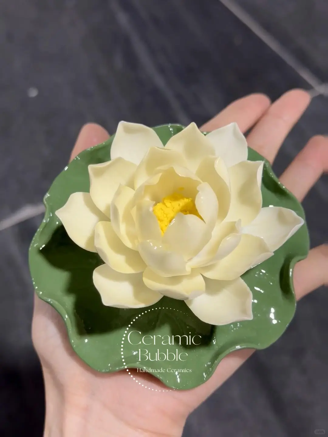 Unique Handmade Beige Ceramic Incense Holder Lotus Flower Shaped Incense Holder with Tray