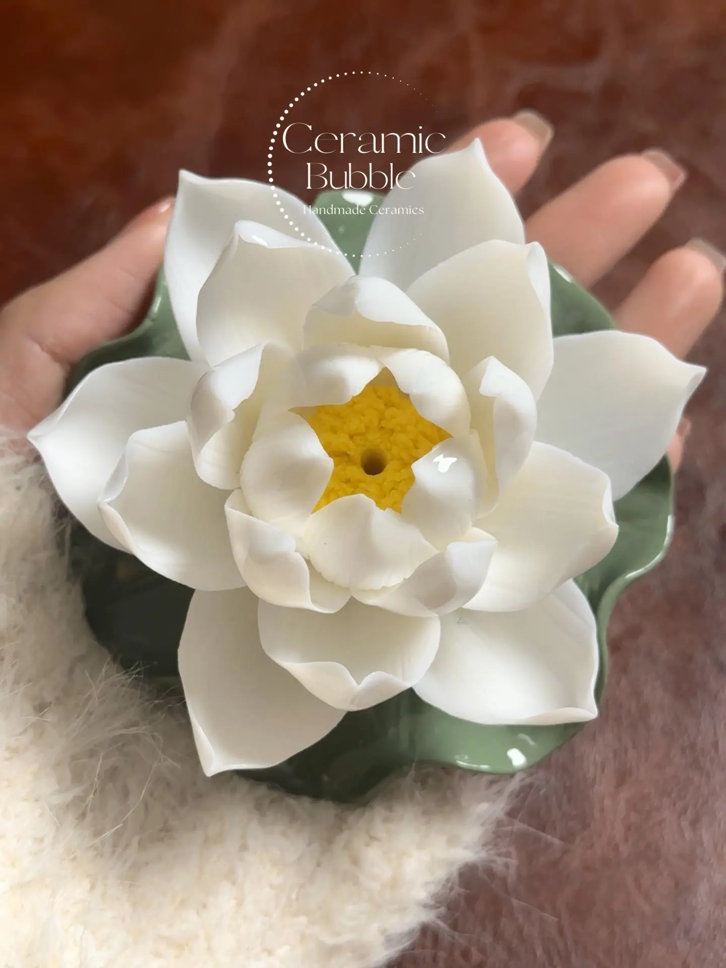 Handmade White Lotus Flower Shaped Ceramic Incense Stick Holder with Green Tray