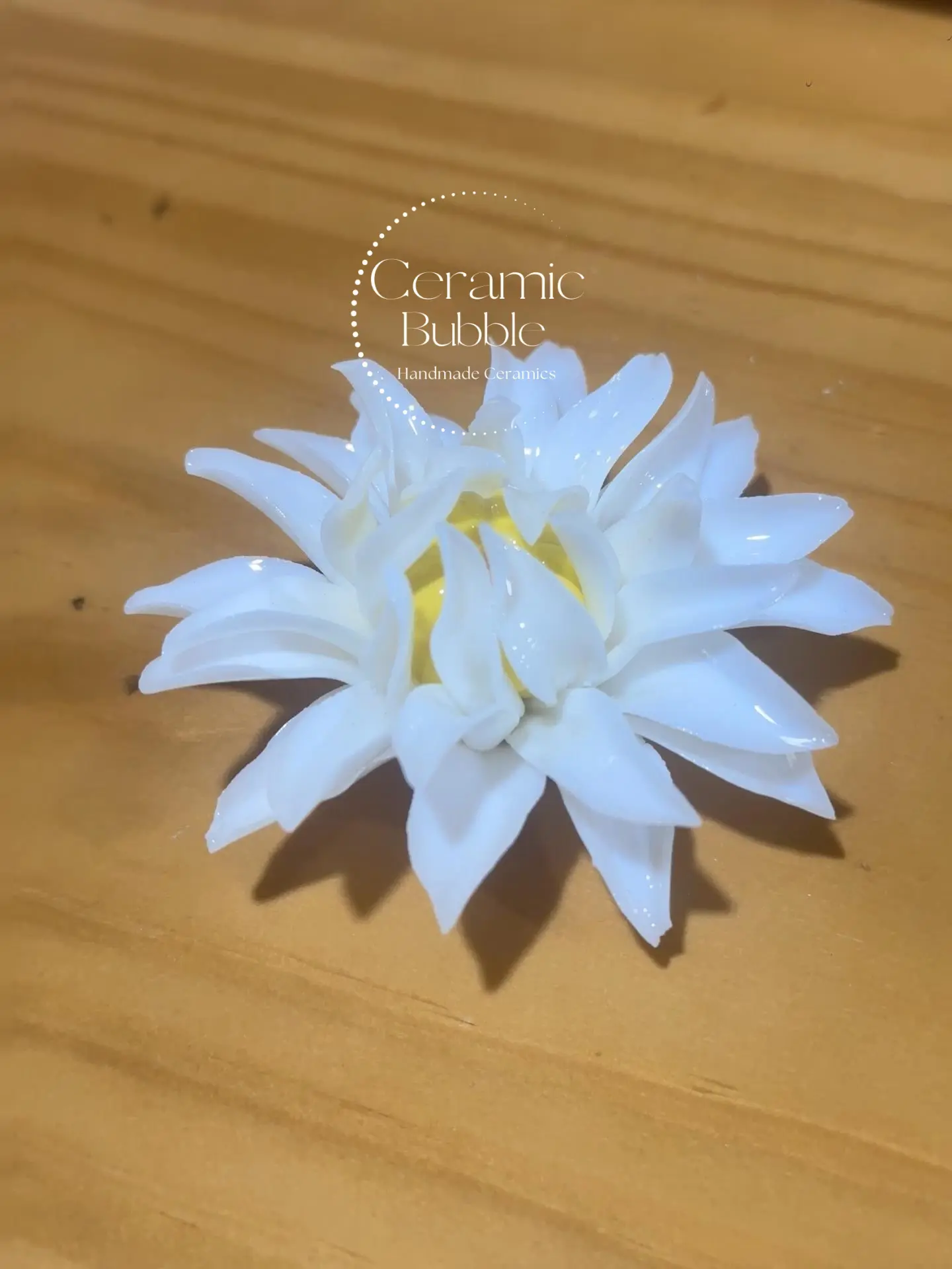 Handmade White/Yellow Chrysanthemum Flower Shaped Ceramic Incense Holder