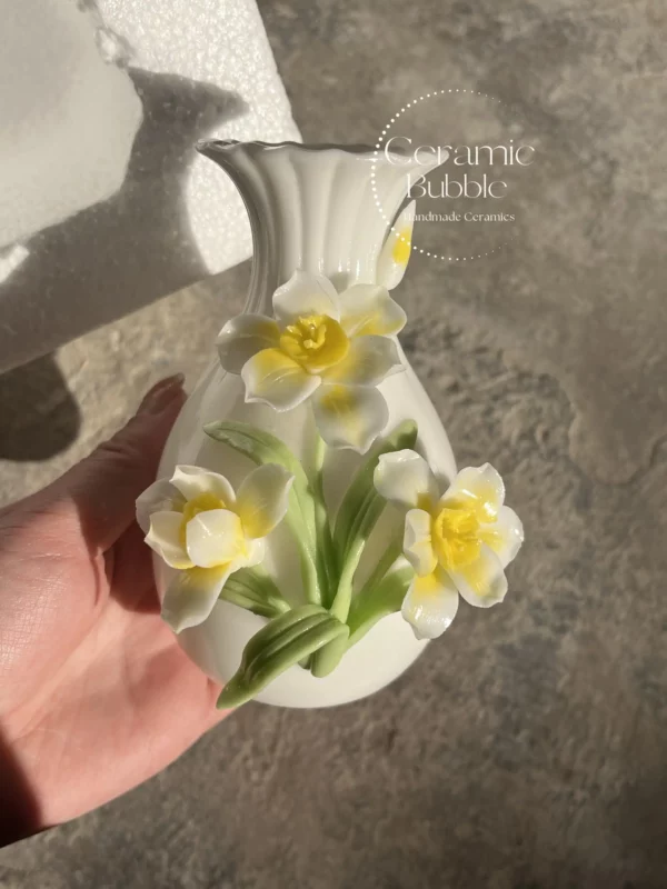 Handmade Narcissus Shaped Ceramic Flower Pot Artistic Home Decor Ceramic Vase