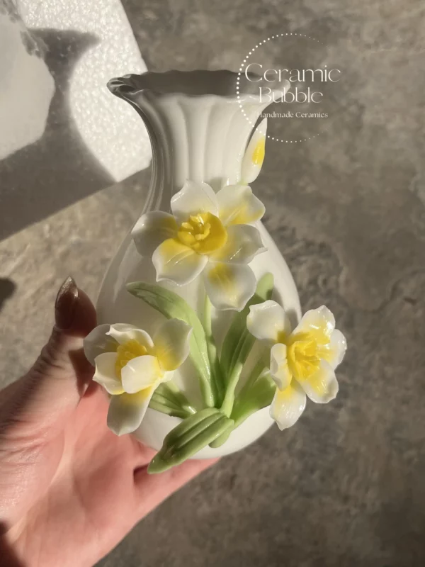 Handmade Narcissus Shaped Ceramic Flower Pot Artistic Home Decor Ceramic Vase