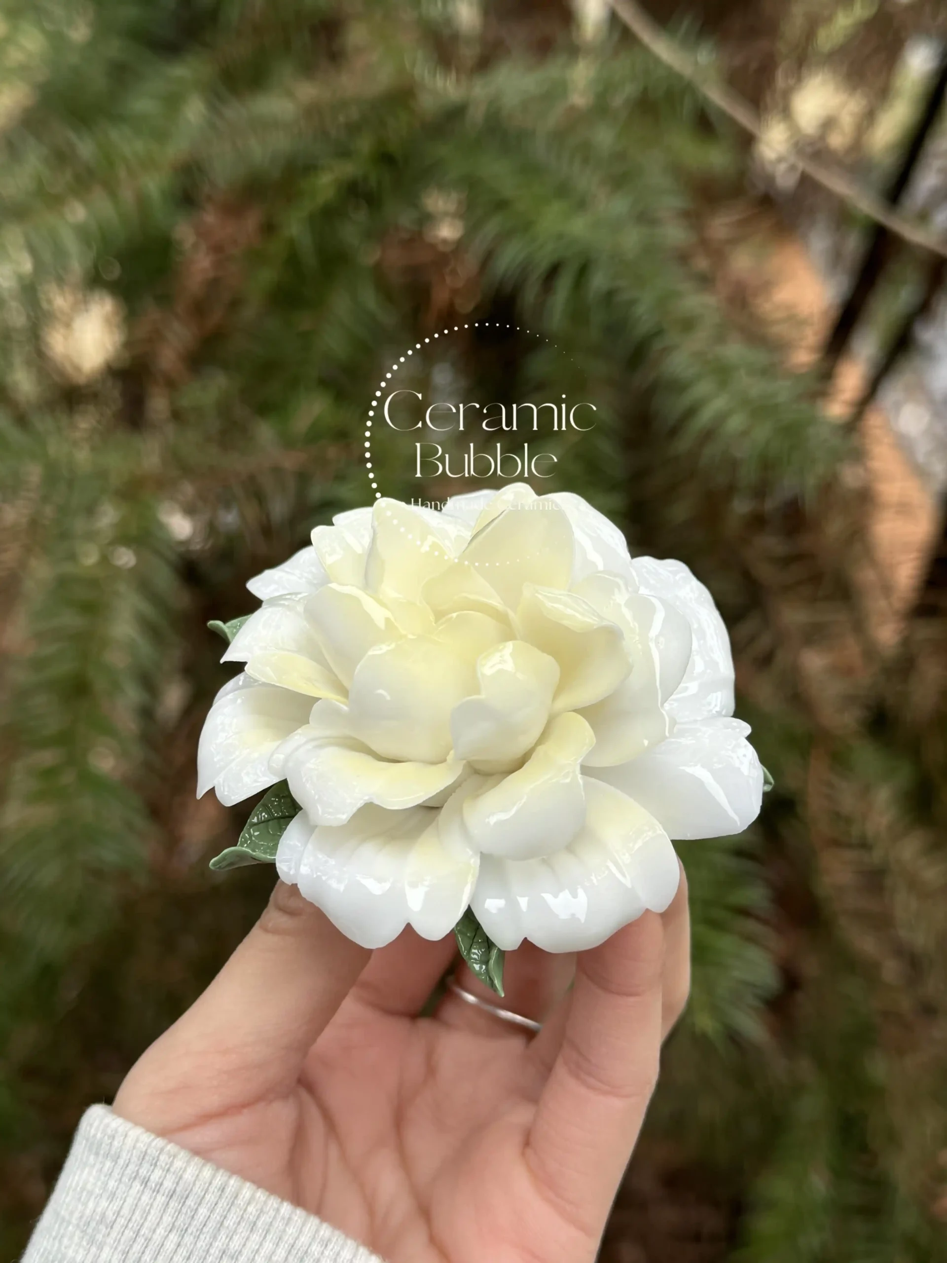 Handmade Gardenia Shaped Ceramic Incense Holder White Floral Stick Burner for Home