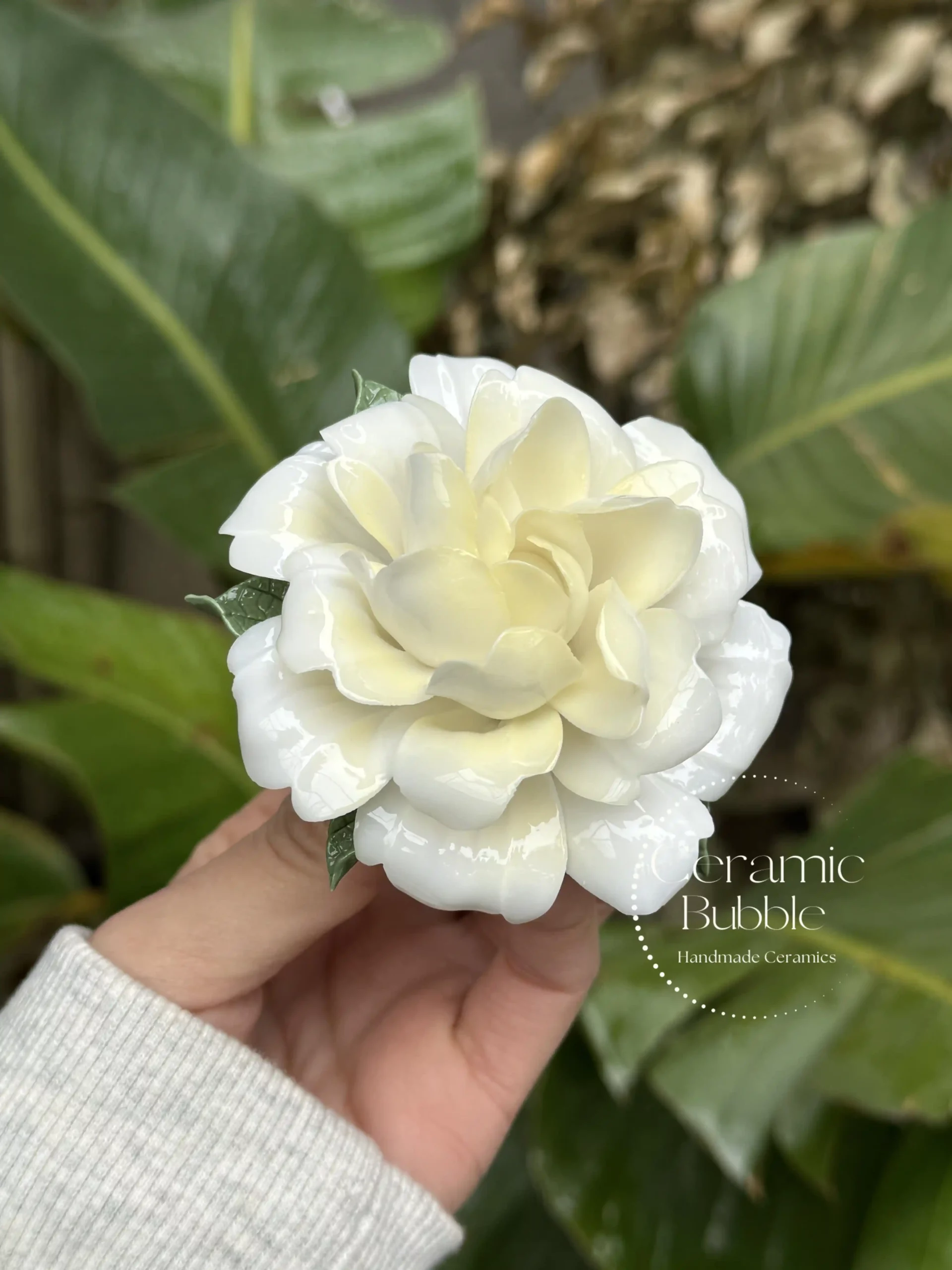 Handmade Gardenia Shaped Ceramic Incense Holder White Floral Stick Burner for Home