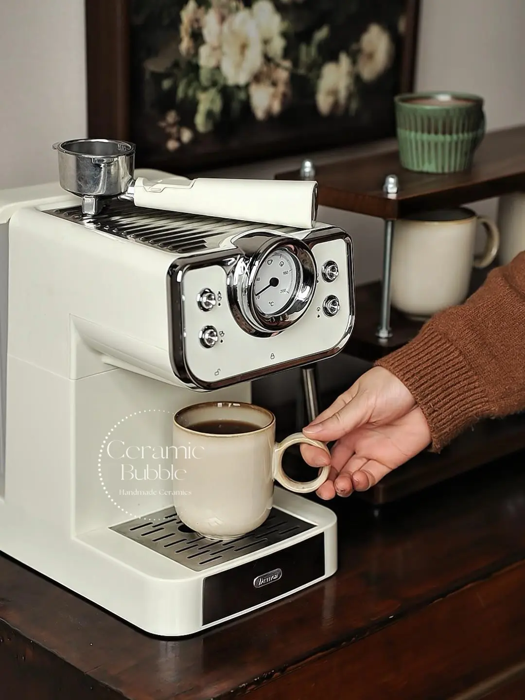 Handmade Minimalist Ceramic Mug Elegant Beige Coffee Cup